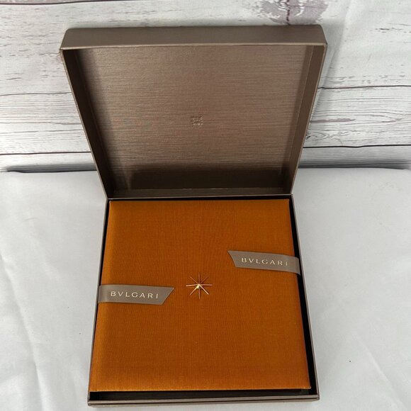 BVLGARI Decor Plate - Picture 2 of 5